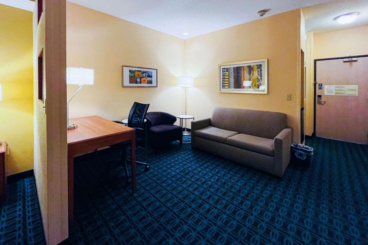 Comfort Inn & Suites Olathe - Kansas City Eksteriør bilde